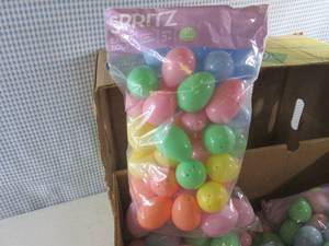 lot 115 image: (A-4) 6 Bags of 48 Plastic Easter E...