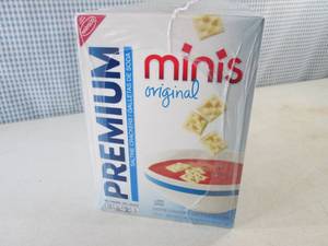 lot 132 image: (B-2) 6 Boxes of Saltine Crackers M...