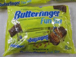 lot 147 image: (B-2) 3 Bags Butterfinger Fun Size ...