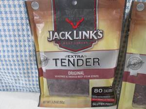 lot 214 image: (B-1) 6 Bags Jack Links Extra Tende...