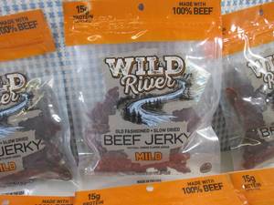 lot 215 image: (B-3) 6 Bags Wild River Old Fashion...
