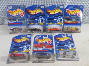 lot 229 image: (EC1) Assorted Hot Wheels in Packag...