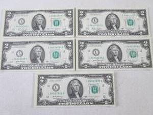 lot 260 image: (CNTR) 5 - $2 Bills in Sequential O...