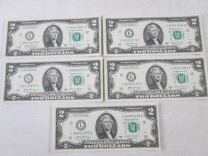 lot 261 image: (CNTR) 5 - $2 Bills in Sequential O...
