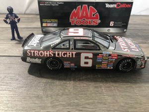 lot 14 image: 2001 NASCAR MAC Tools Mark Martin #6  Strohs Light 124 scale die cast stock car