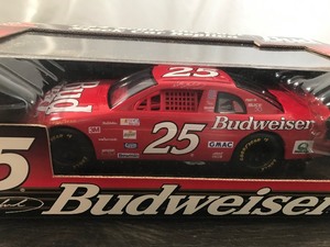 lot 16 image: 1999 NASCAR Racing Champions Wally Dallenbach #25  Budweiser King of Beers 124 scale die cast stock car