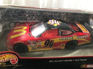 lot 36 image: 1998 NASCAR Hot Wheels Mattel Bill Elliott #94  McDonalds 124 scale die cast stock car