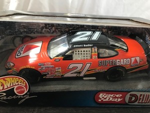 lot 39 image: 2000 NASCAR Mattel Hot Wheels Elliott Sadler #21  Citgo 124 scale die cast stock car
