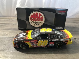 lot 52 image: 2001 NASCAR MAC Tools Dale Jarrett #88 UPS  Race the Truck 124 scale die cast stock car