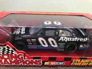 lot 125 image: 1997 NASCAR Racing Champions Buckshot Jones #00  Aqua Fresh 124 scale die cast stock car