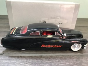 lot 156 image: 1999 Spec Cast 1949 Mercury Custom Street Rod  Budweiser King of Beers 125 scale die cast coin bank