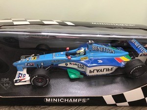 lot 162 image: 1999 Action  Minicamps Giancarlo Fisichella #9 Benetton  Korean Air  Playlife 118 scale die cast formula 1 car