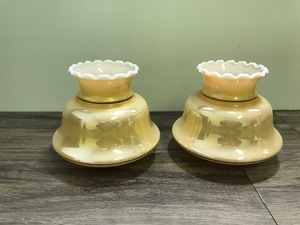 lot 219 image: Vintage Orange Irridescent Ruffled Painted Glass Hurricane Lamp Shade