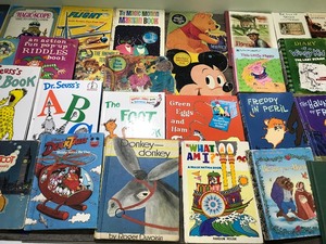 lot 226 image: Lot of vintage and newer childrens books