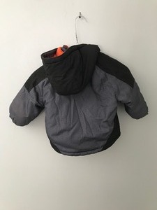 lot 256 image: Classic & Unique childs winter jacket size 2T