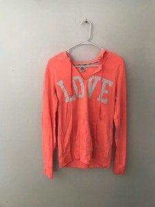 lot 260 image: Lot of clothes - Sweatshirts - T-Shirts - Swimsuit - Tank Top