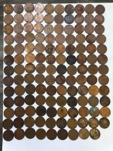 lot 270 image: 129 Wheat Pennies