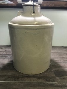 lot 296 image: Vintage Red Wing 5 gallon ball lock jar made in Minnesota