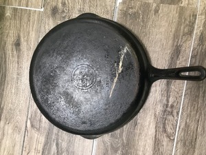 lot 299 image: Vintage Griswold 11.25 skillet