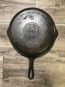 lot 300 image: Vintage Griswold cast iron skillet