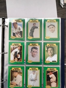 lot 391 image: Binder full of Baseball Cards