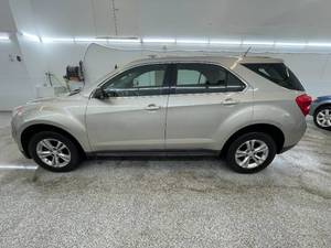 lot 10Z image: 2013 Chevrolet Equinox LS - AWD
