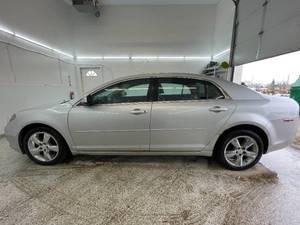 lot 13Z image: 2011 Chevrolet Malibu LT