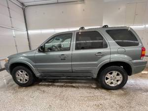 lot 7D image: 2006 Ford Escape Limited - 4X4