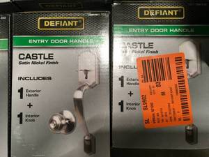 Lot of Defiant  Castle Satin Nickel Entrance Door Handleset with Hartford Interior Knob Customer returns Review all pictures