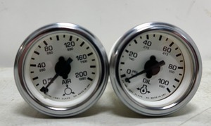 lot 482 image: Oil and Air Pressure Meters