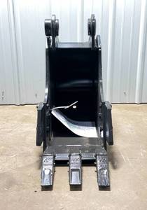 lot 192 image: Mini Excavator Bucket 12 Inch - 305306