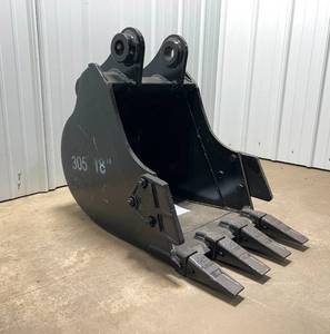 lot 193 image: Mini Excavator Bucket 18 Inch - 305306