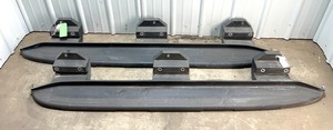 lot 364 image: 2003 Trailblazer Running Boards