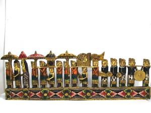 lot 26 image: Large Vintage Hand Painted & Carved Balinese Wood Wall Sculpture