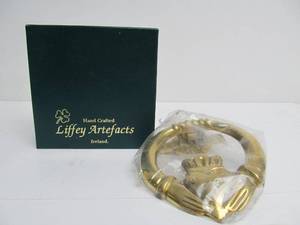 lot 44 image: Brand New Solid Brass Celtic Claddagh Door Knocker