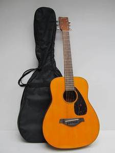 lot 49 image: YAMAHA Model FG Junior Acoustic Guitar wCase