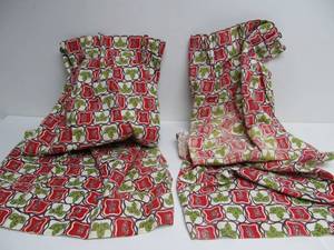 lot 58 image: Pair of Orig Mid Century 1960s Window Curtains
