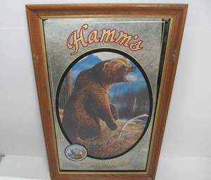 lot 71 image: Vintage HAMMS Grizzly Bear Bar Mirror Beer Sign