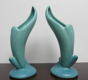lot 87 image: Excellent Vintage Signed VAN BRIGGLE Art Pottery Bird of Paradise Bases