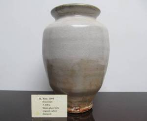 lot 7 image: Signed WARREN MACKENZIE Shino Glaze Studio Art Pottery Vase 