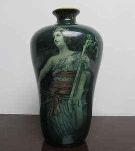 lot 101 image: Gorgeous Antique Signed Turn Vienna Gilded Green Porcelain Portrait Vase by Ernst Wahliss