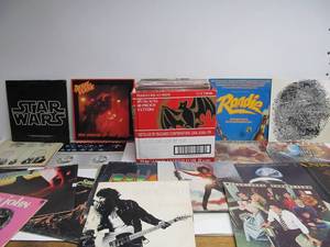 lot 108 image: Lot of Approx 50 Vintage Vinyl Records #2