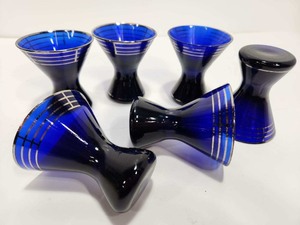 lot 172 image: Art Deco Heavy Cobalt Blue Glass & Chrome Cocktail Glass Set