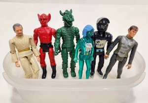 lot 286 image: Lot of Vintage 70s-80s Action Figures