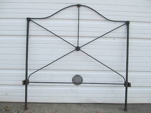 lot 343 image: Vintage Wrought Iron Bed Frame Black
