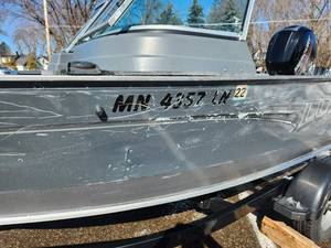 lot 5 image: 2017 Lund 1850 Impact MN 4357 LN