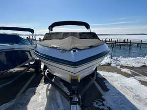 lot 23 image: 2019 Bryant 210 Sport MN 7960 LY