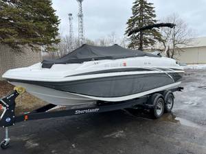 lot 26 image: 2019 Hurricane SS 188 OB MN 8320 MA