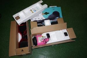 lot 31 image: 3 Hover Boards -Not Working