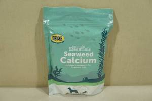 lot 36 image: Animal Essentials Seaweed Calcium Supplement for Cats and Dogs -12oz